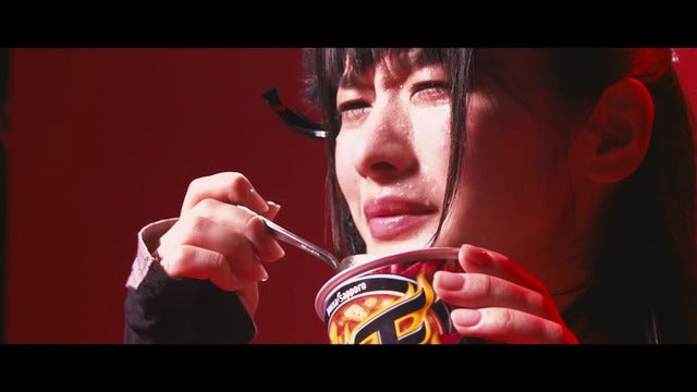 美女が辛さに悶える姿に萌える「辛萌動画」第2弾公開