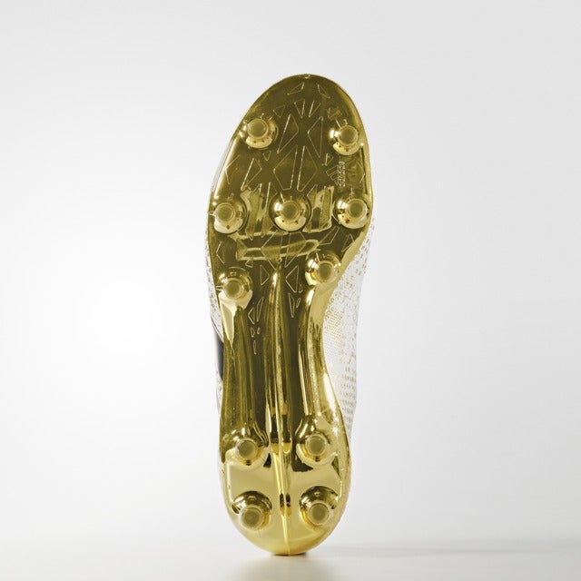 アディダス、UEFAチャンピオンズリーグ着用モデル「ステラーパック」