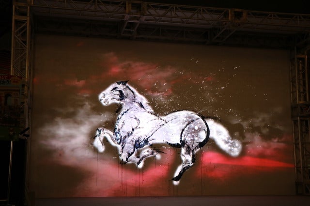 凱旋門賞Live Paint～墨絵士×透明人間～（2016年9月27日）撮影：山本有莉