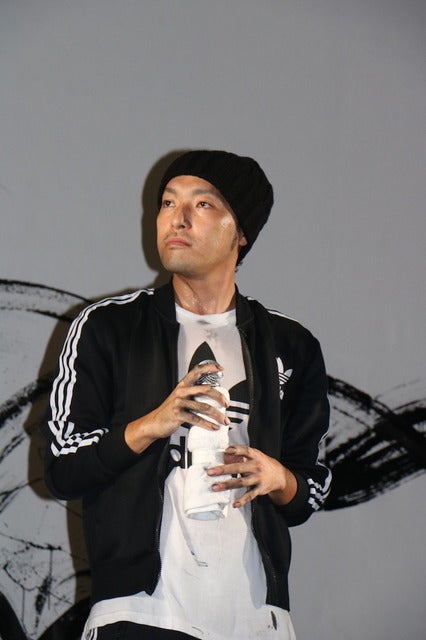 凱旋門賞Live Paint～墨絵士×透明人間～（2016年9月27日）撮影：山本有莉