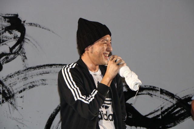 凱旋門賞Live Paint～墨絵士×透明人間～（2016年9月27日）撮影：山本有莉