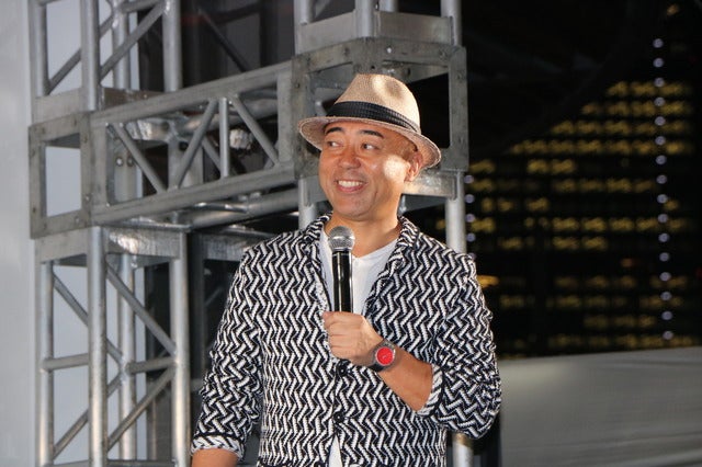 凱旋門賞Live Paint～墨絵士×透明人間～（2016年9月27日）撮影：山本有莉