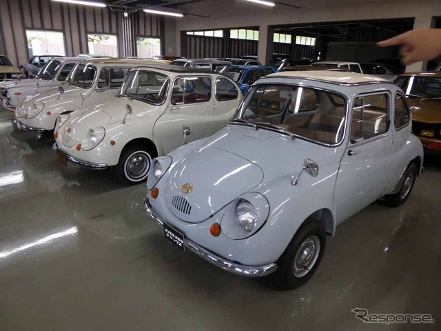 スバル資料館では歴代のスバル360が展示されている