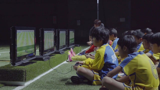 『ウイニングイレブン 2017』使用したトレーニング「ウイトレ」テレビCM公開