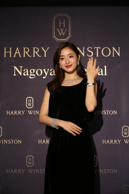 石原さとみがハリー・ウィンストン名古屋店のリニューアルオープンセレモニーに登壇（2016年11月3日）写真提供：「ハリー・ウィンストン名古屋店」 リニューアルオープニングセレモニー