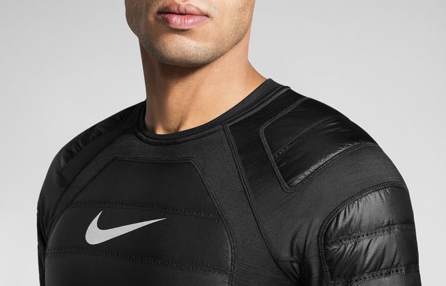 ナイキ、寒い日のトレーニングを快適にするトップス＆パンツ
