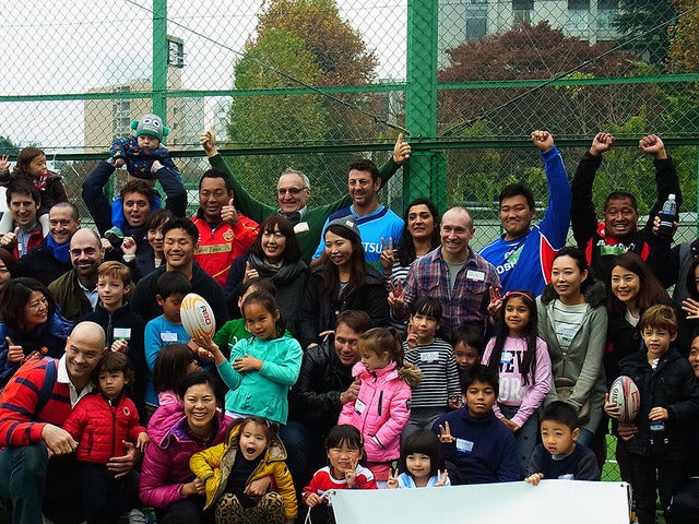 ラグビー日本代表オフィシャルスポンサー、ロバート・ウォルターズ・ジャパンのファミリーイベント（11月19日、千駄ヶ谷フットサルコート）《撮影 大野雅人（Gazin Airlines）》