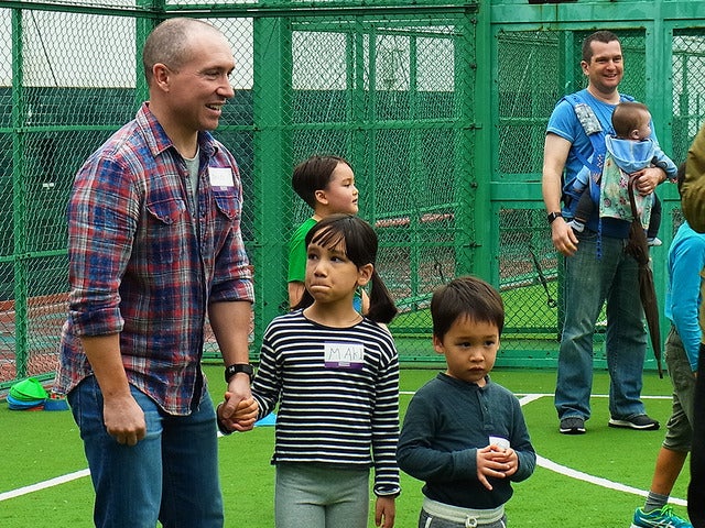 ラグビー日本代表オフィシャルスポンサー、ロバート・ウォルターズ・ジャパンのファミリーイベント（11月19日、千駄ヶ谷フットサルコート）《撮影 大野雅人（Gazin Airlines）》