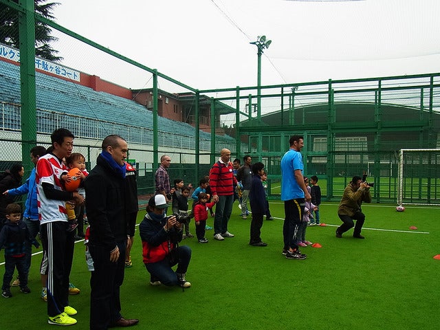 ラグビー日本代表オフィシャルスポンサー、ロバート・ウォルターズ・ジャパンのファミリーイベント（11月19日、千駄ヶ谷フットサルコート）《撮影 大野雅人（Gazin Airlines）》