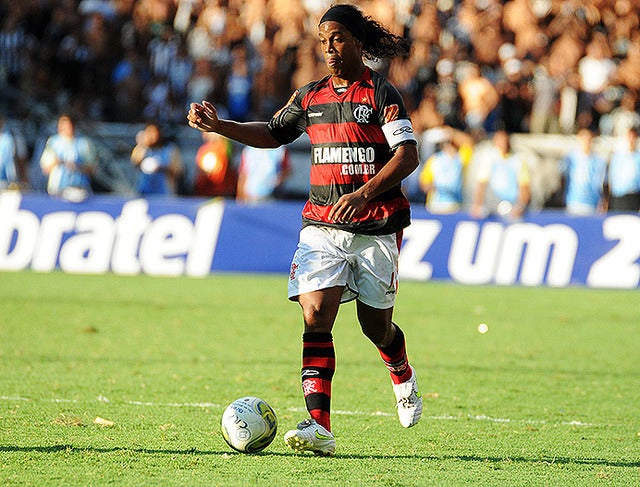 ロナウジーニョ画像提供：ロナウジーニョドリームフェスティバル実行委員会