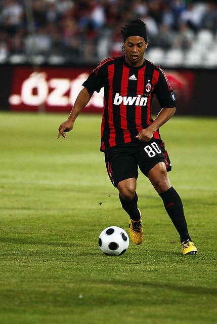 ロナウジーニョ画像提供：ロナウジーニョドリームフェスティバル実行委員会