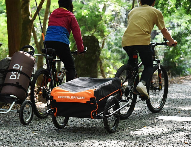 自転車で荷台に載せきれない荷物を運ぶ「サイクルトレーラー」