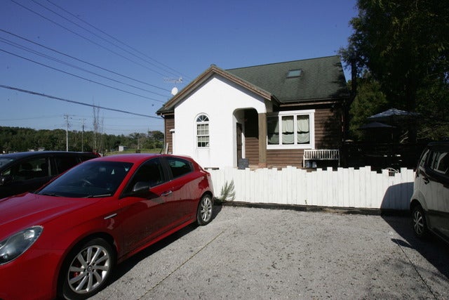 クルマで行くのがオススメだが、最寄り駅から頑張れば歩けないこともない撮影：山口和幸