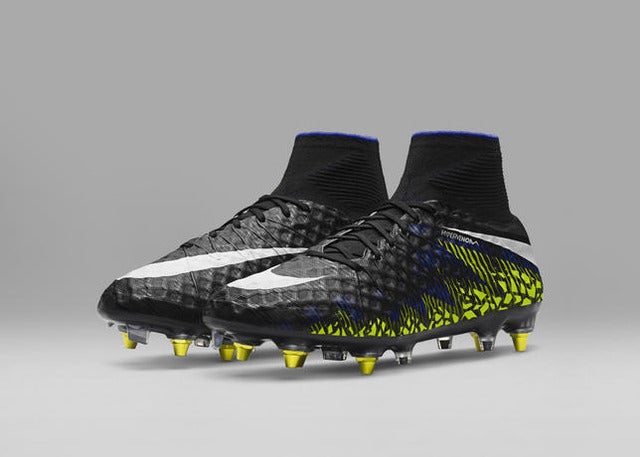 ナイキ、ブラックアッパー採用の「ダーク ライトニング パック」発売