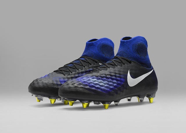 ナイキ、ブラックアッパー採用の「ダーク ライトニング パック」発売