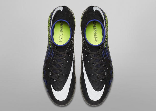 ナイキ、ブラックアッパー採用の「ダーク ライトニング パック」発売