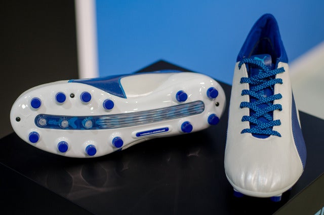 プーマの新スパイク『evo TOUCH J』撮影：五味渕秀行