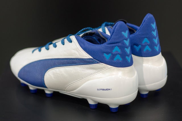 プーマの新スパイク『evo TOUCH J』撮影：五味渕秀行