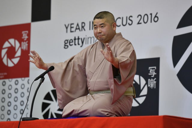 報道写真を通して落語家が未来へメッセージ…写真×落語「写噺」