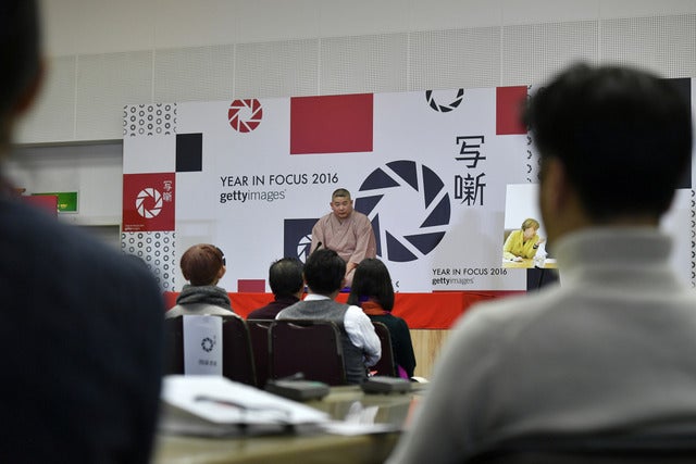 報道写真を通して落語家が未来へメッセージ…写真×落語「写噺」