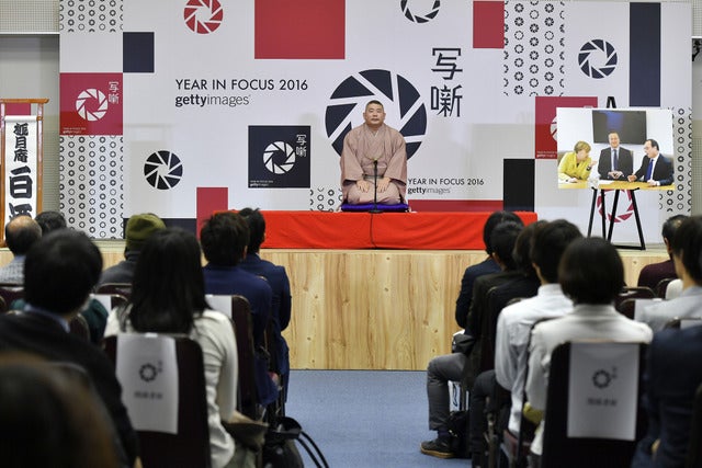 報道写真を通して落語家が未来へメッセージ…写真×落語「写噺」