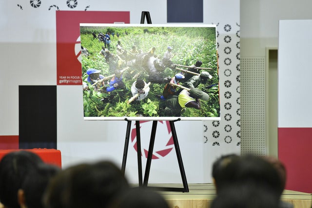 報道写真を通して落語家が未来へメッセージ…写真×落語「写噺」