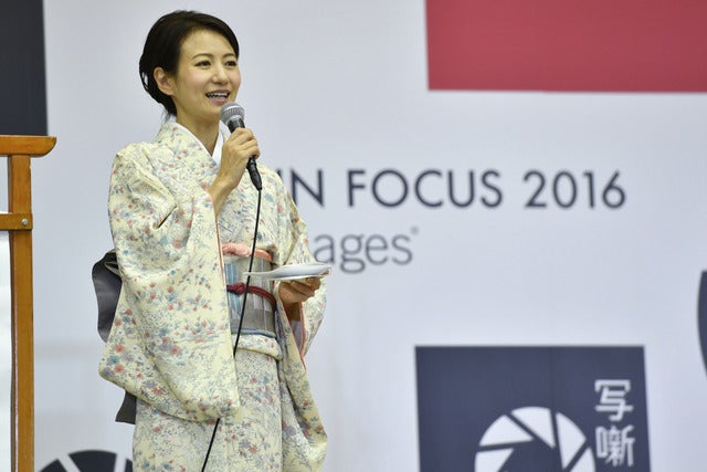 報道写真を通して落語家が未来へメッセージ…写真×落語「写噺」