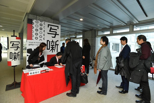 報道写真を通して落語家が未来へメッセージ…写真×落語「写噺」