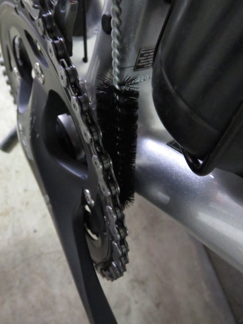 ブラシによる掃除