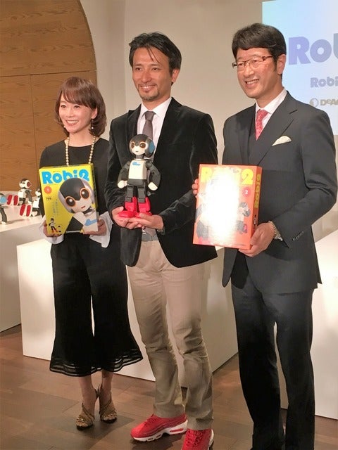 あなたも虜に？可愛さあふれるロボット『ロビ2』初お披露目