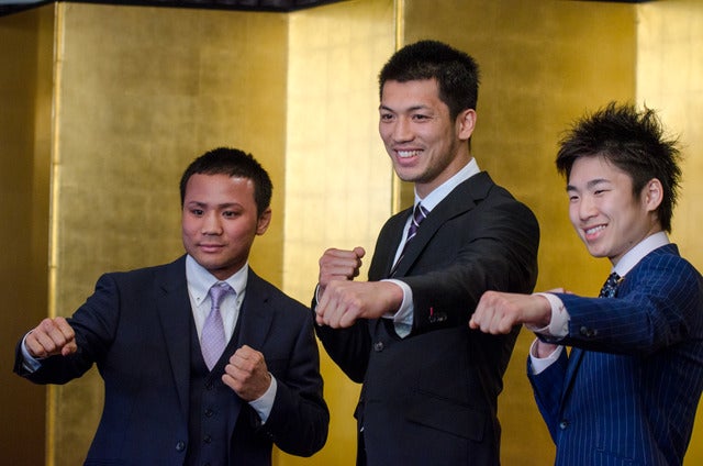 世界タイトルマッチに挑戦する比嘉大吾(左)、村田諒太(中央)、拳四朗(2017年4月3日)撮影:五味渕秀行