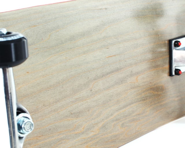 カナディアンメープル使用の木目調スケートボード3モデル発売