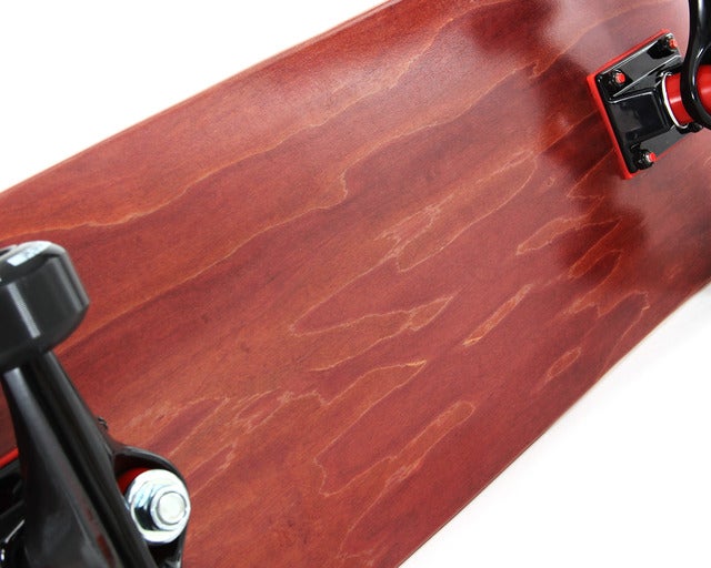 カナディアンメープル使用の木目調スケートボード3モデル発売