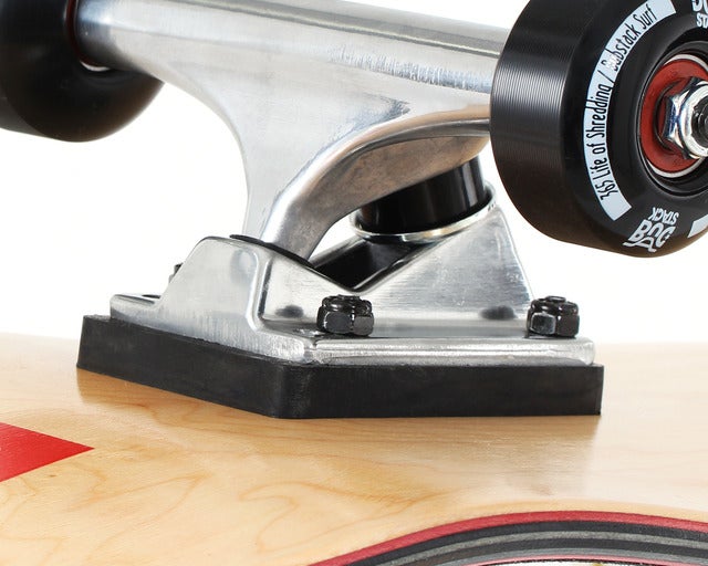 カナディアンメープル使用の木目調スケートボード3モデル発売