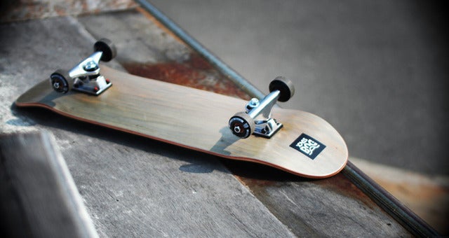 カナディアンメープル使用の木目調スケートボード3モデル発売
