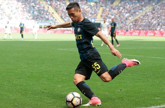 ミラノダービーで先発した長友佑都（2017年4月15日）(c) Getty Images