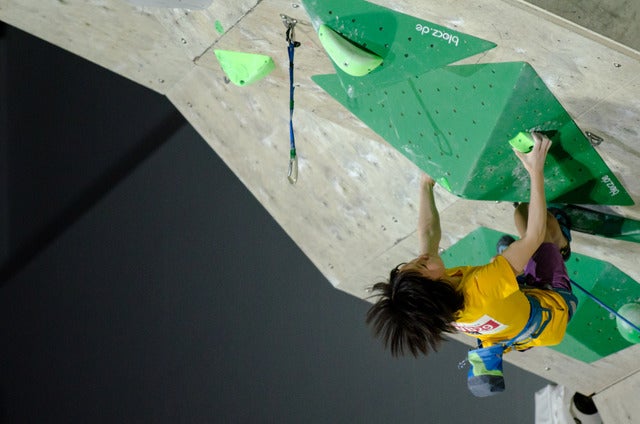 スポーツクライミング日本ユース選手権リード競技大会2017が開催。女子ユースBで優勝した森秋彩（2017年4月16日）撮影：五味渕秀行