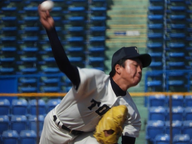 東洋大・村上君(1年・智弁学園)撮影：手束仁