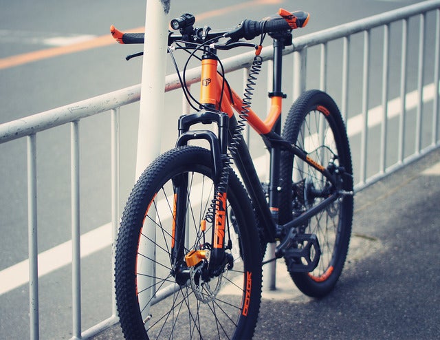 手のひらサイズの自転車・バイク用ロック「コンパクトディスクロック」発売