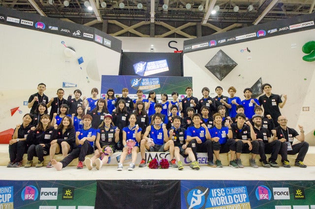 ボルダリングW杯八王子大会に出場した日本代表チーム（2017年5月7日）撮影：五味渕秀行