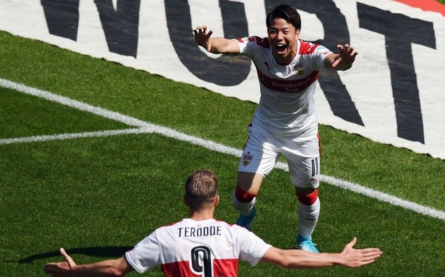 浅野拓磨がダービーで2ゴール（2017年4月9日）(c) Getty Images