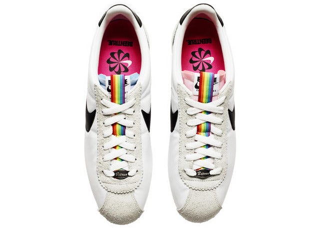ナイキ、LGBTQコミュニティにインスパイアされた「2017 BETRUEコレクション」発売