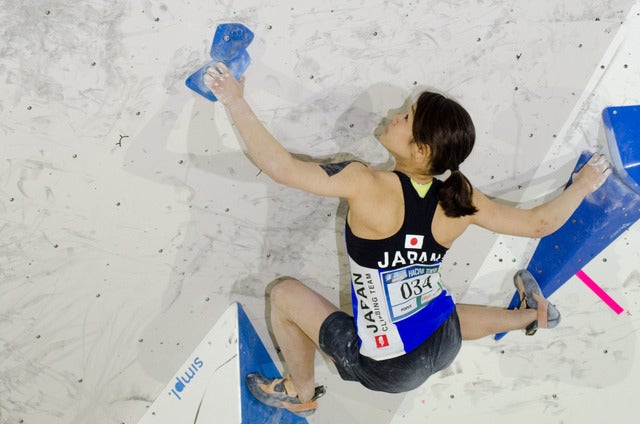 ボルダリングW杯八王子大会に出場した小武芽生（2017年5月7日）撮影：五味渕秀行
