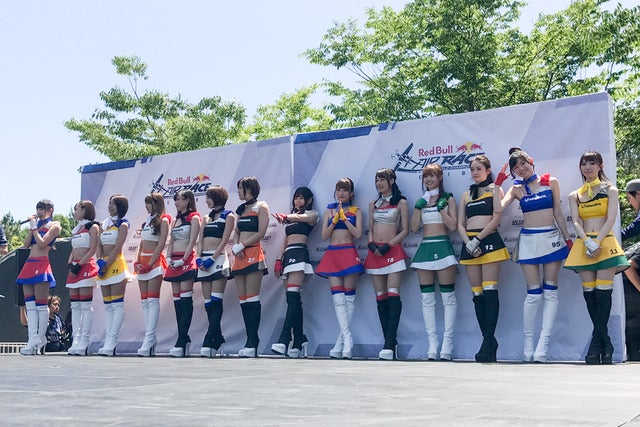 レッドブル・エアレース千葉大会で『AIR RACE QUEENS 2017 by ROBERUTA』が開催（2017年6月4日）撮影：五味渕秀行