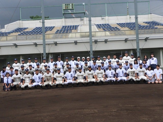 戸山・新宿、交流写真撮影：手束仁