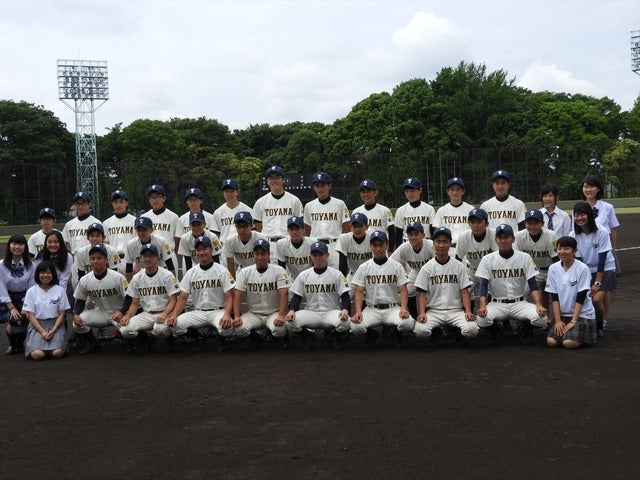 戸山の選手たち撮影：手束仁