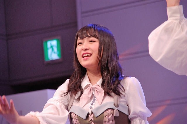 週刊「ロビ2」創刊記念イベントに登壇したAKB48のメンバー（2017年6月8日）撮影：北川雄太