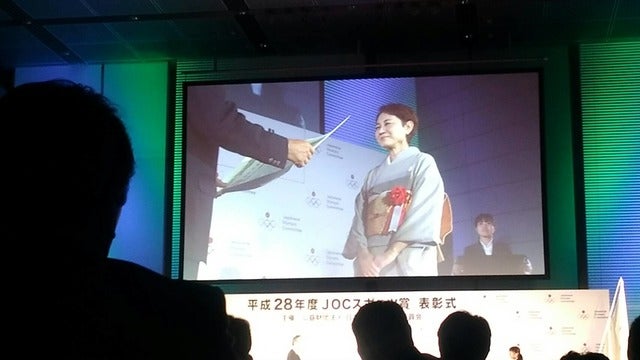 『平成28年度JOCスポーツ賞 表彰式』が、6月9日に東京国際フォーラムで開催された。女性スポーツ賞には、スポーツコメンテーターの宮島泰子さんが輝いた。撮影者：大日方航
