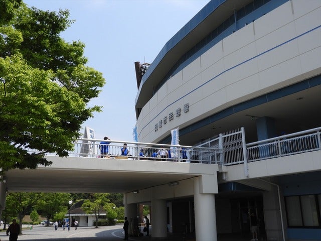 岡崎市民球場撮影：手束仁