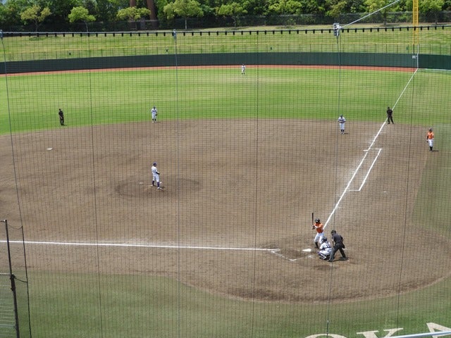 岡崎市民球場スタンド上から撮影：手束仁